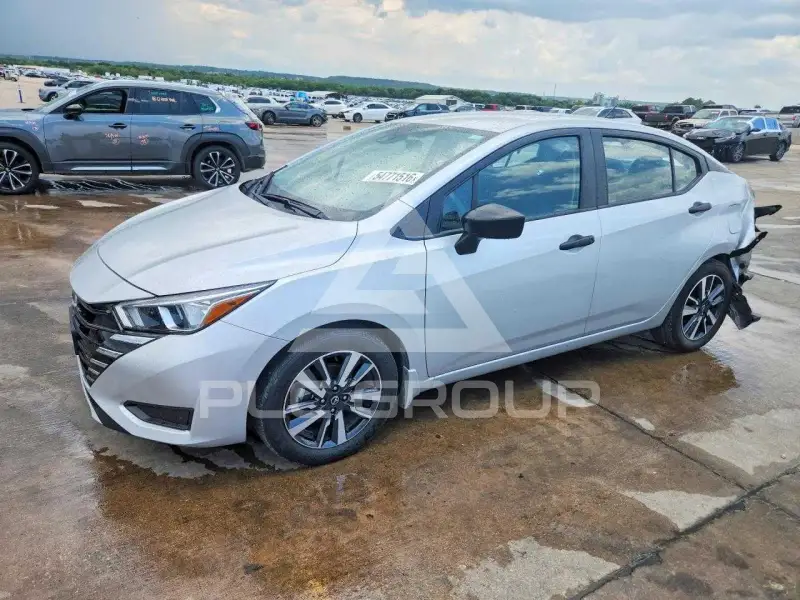 2024 Nissan VERSA photo