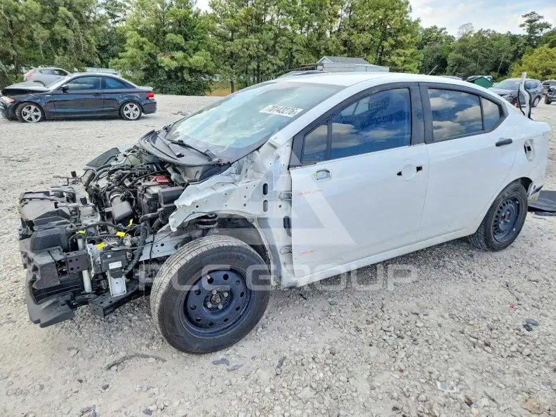 2024 Nissan VERSA photo