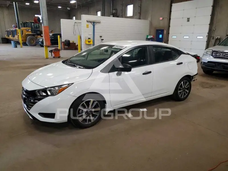 2024 Nissan VERSA photo