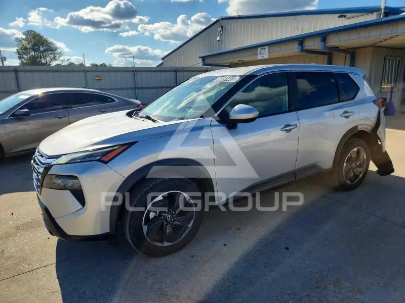 2024 Nissan ROGUE photo