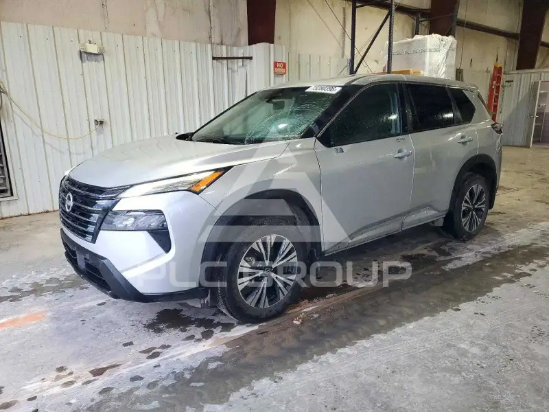 2024 Nissan ROGUE photo