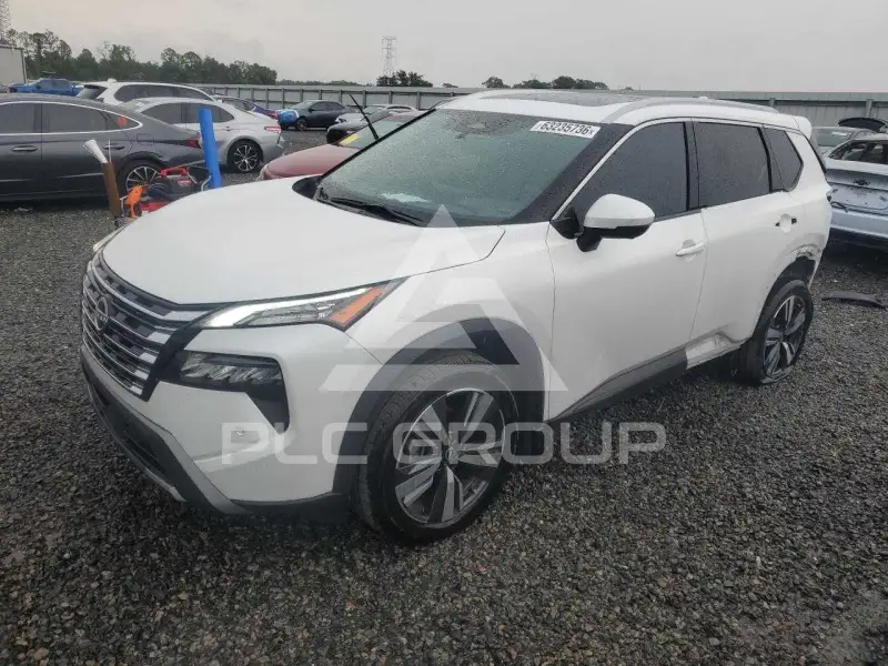 2024 Nissan ROGUE photo