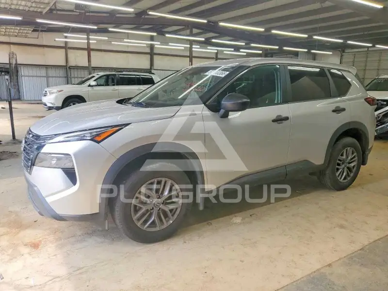2024 Nissan ROGUE photo