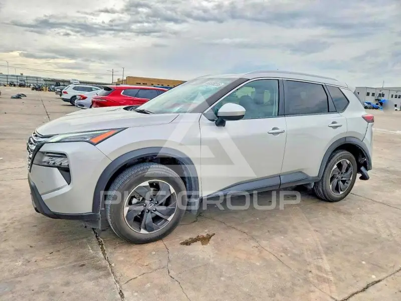 2024 Nissan ROGUE photo