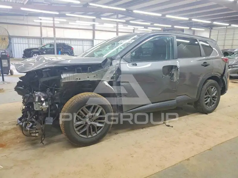 2024 Nissan ROGUE photo
