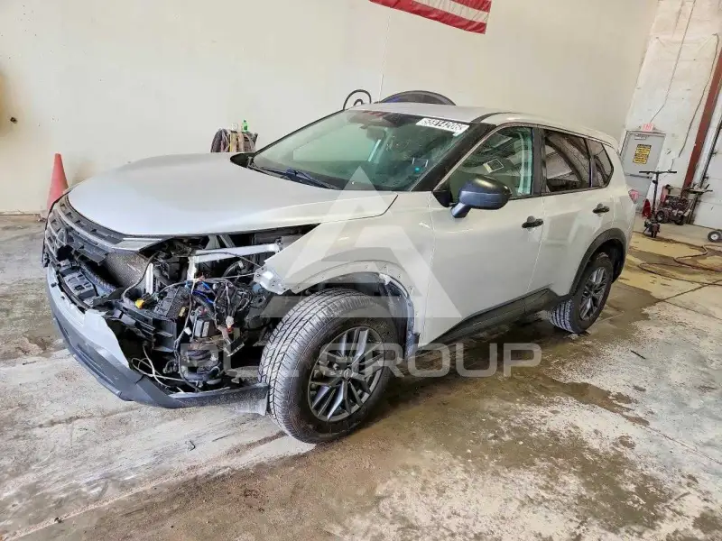 2024 Nissan ROGUE photo