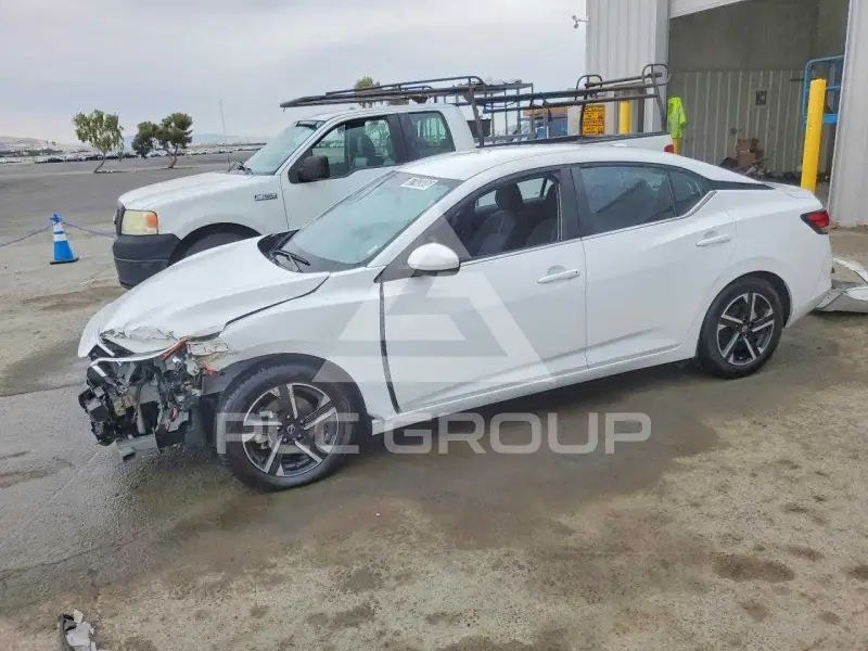 2024 Nissan SENTRA фото