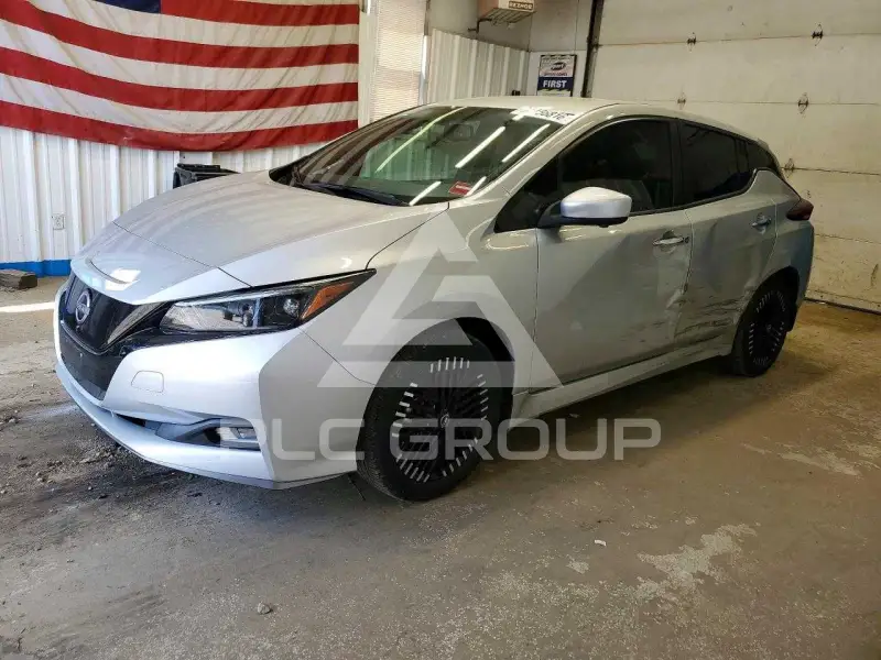 2024 Nissan LEAF фото