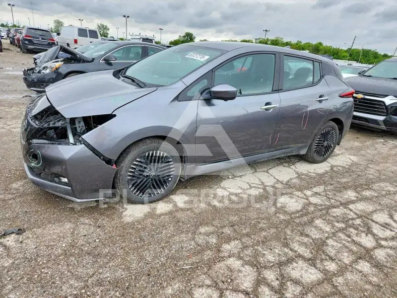2024 Nissan LEAF фото
