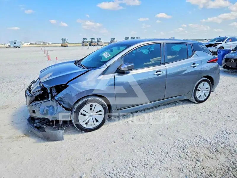 2024 Nissan LEAF фото