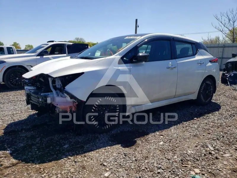2024 Nissan LEAF фото