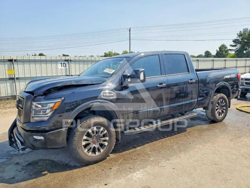 2024 Nissan TITAN фото
