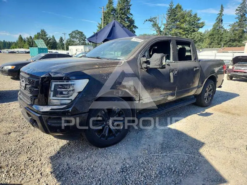 2024 Nissan TITAN фото
