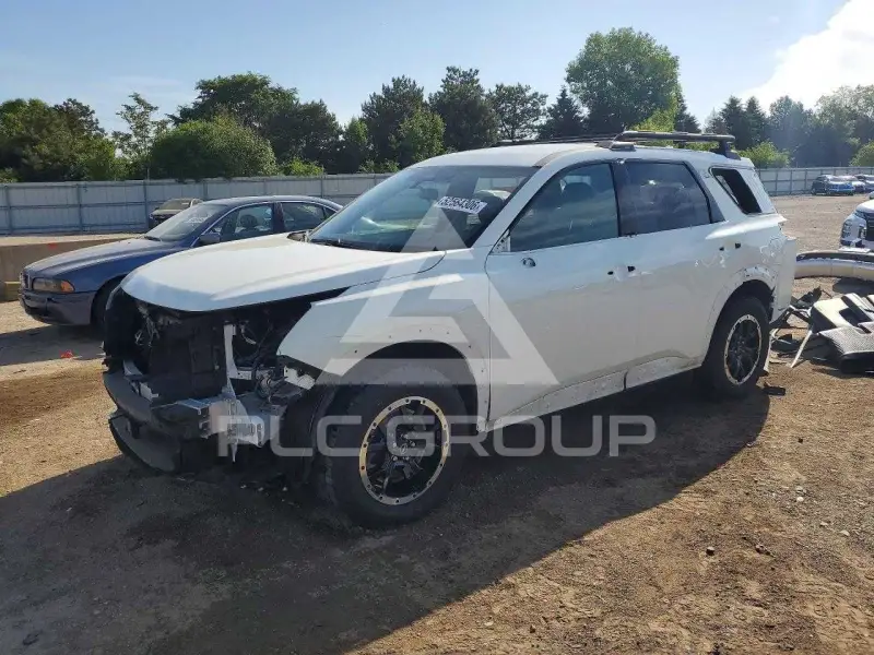 2024 Nissan PATHFINDER photo