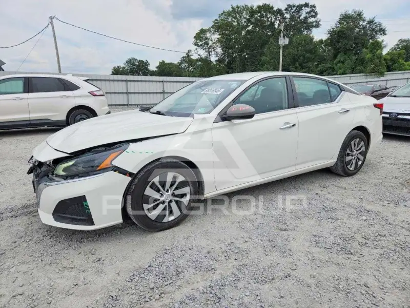2024 Nissan ALTIMA photo