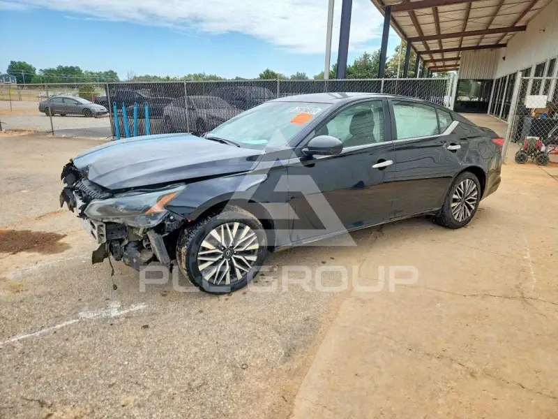 2024 Nissan ALTIMA photo