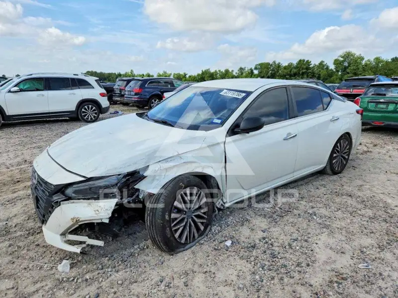 2024 Nissan ALTIMA photo