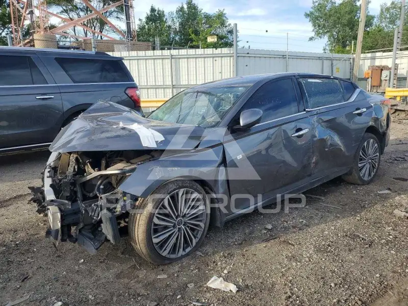 2024 Nissan ALTIMA photo