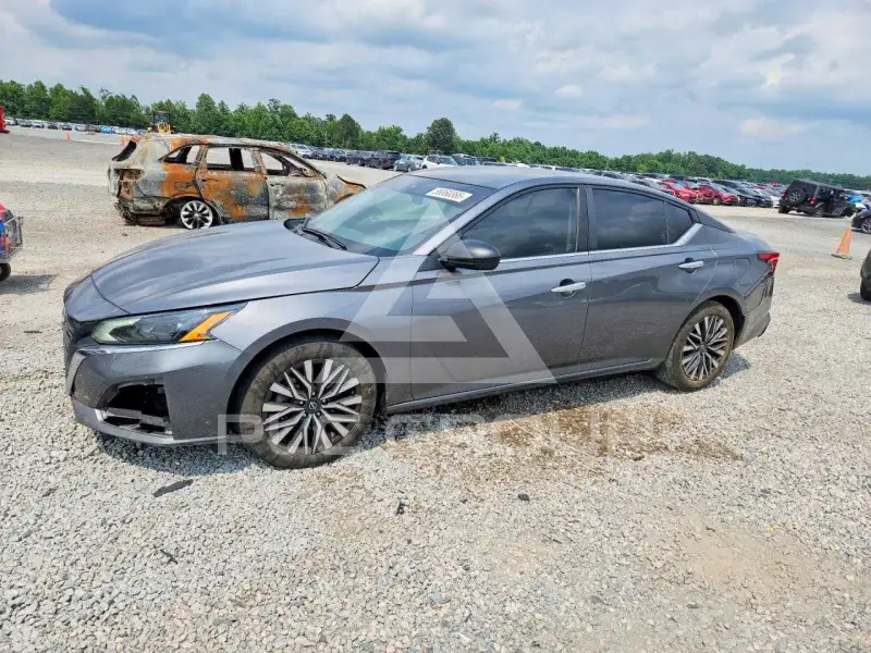 2024 Nissan ALTIMA photo