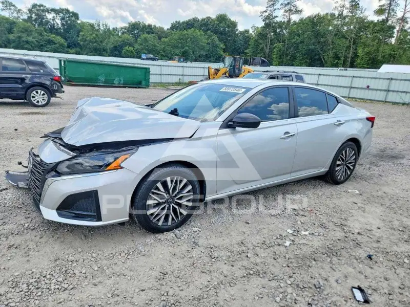 2024 Nissan ALTIMA photo