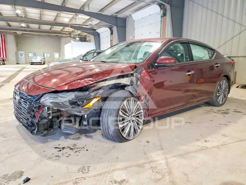 2024 Nissan ALTIMA photo