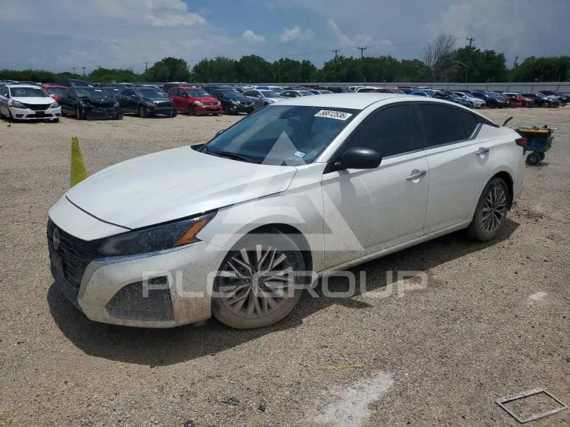 2024 Nissan ALTIMA photo
