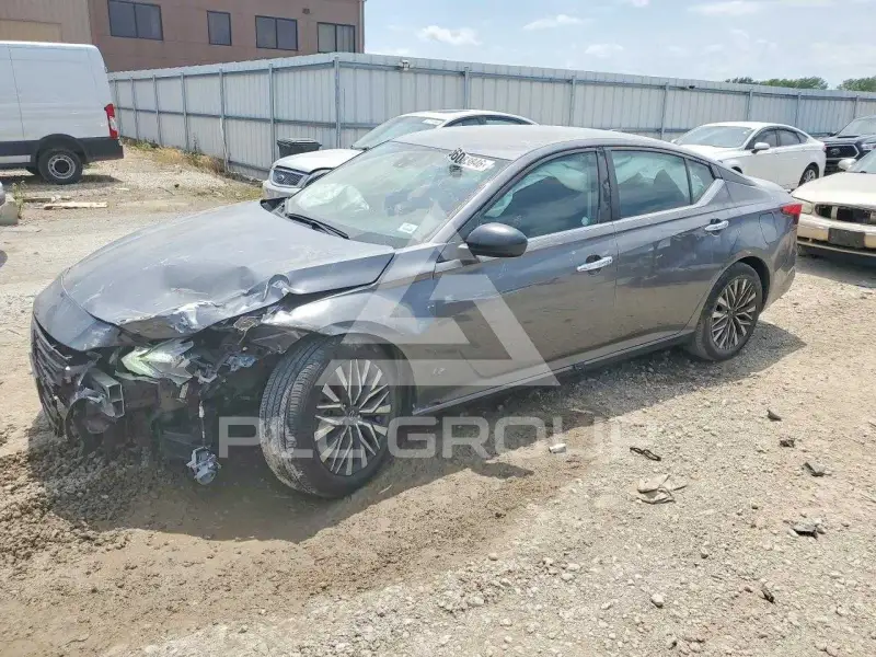 2024 Nissan ALTIMA photo