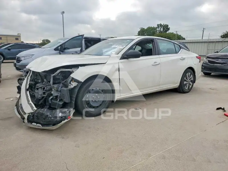 2024 Nissan ALTIMA photo