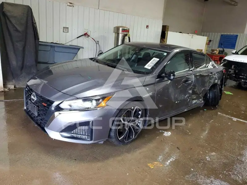 2024 Nissan ALTIMA photo