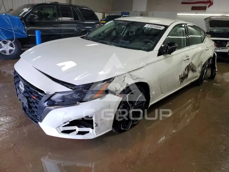 2024 Nissan ALTIMA photo