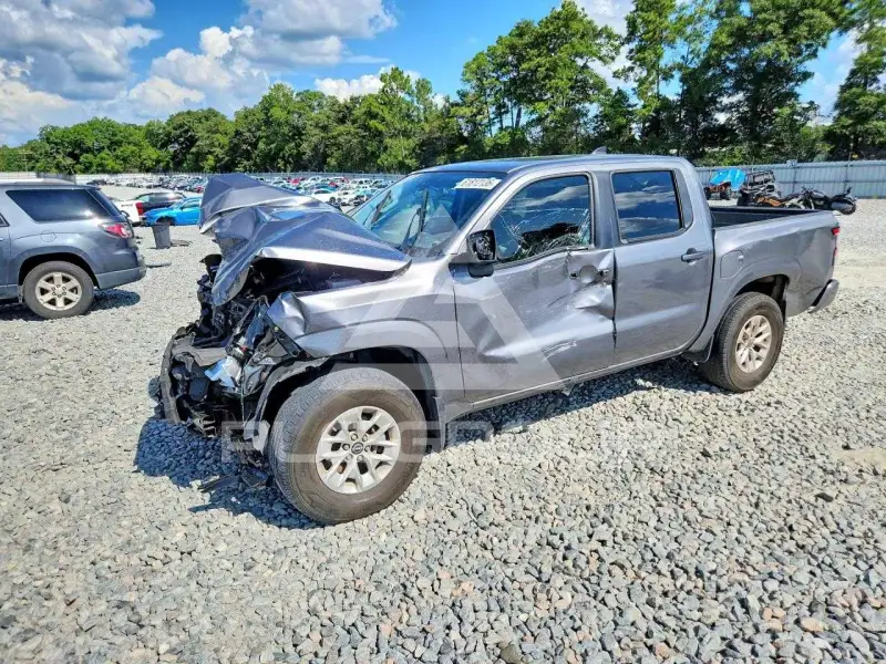 2024 Nissan FRONTIER фото