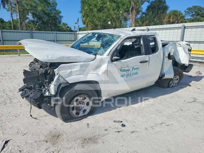 2024 Nissan FRONTIER фото