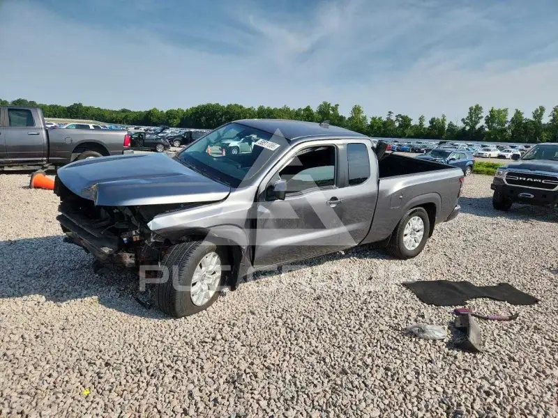 2024 Nissan FRONTIER photo