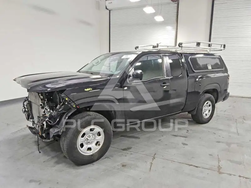 2024 Nissan FRONTIER photo