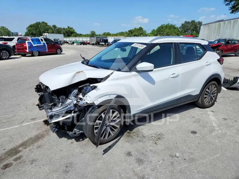 2024 Nissan KICKS фото