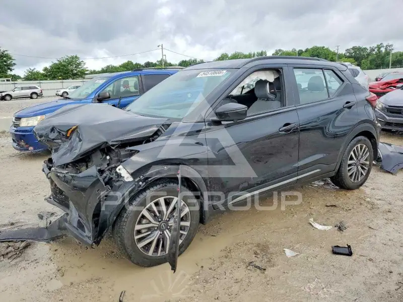 2024 Nissan KICKS photo