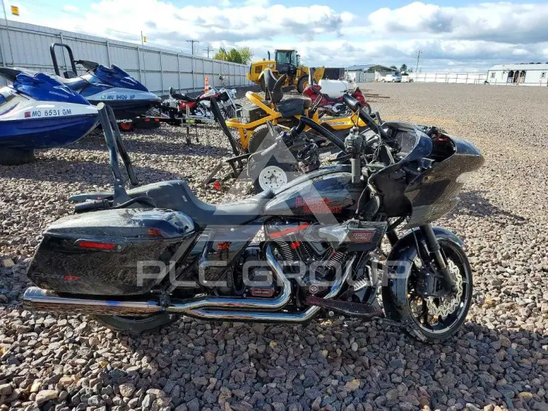 2024 Harley-Davidson FL photo