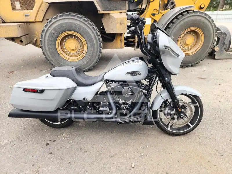 2024 Harley-Davidson FL photo