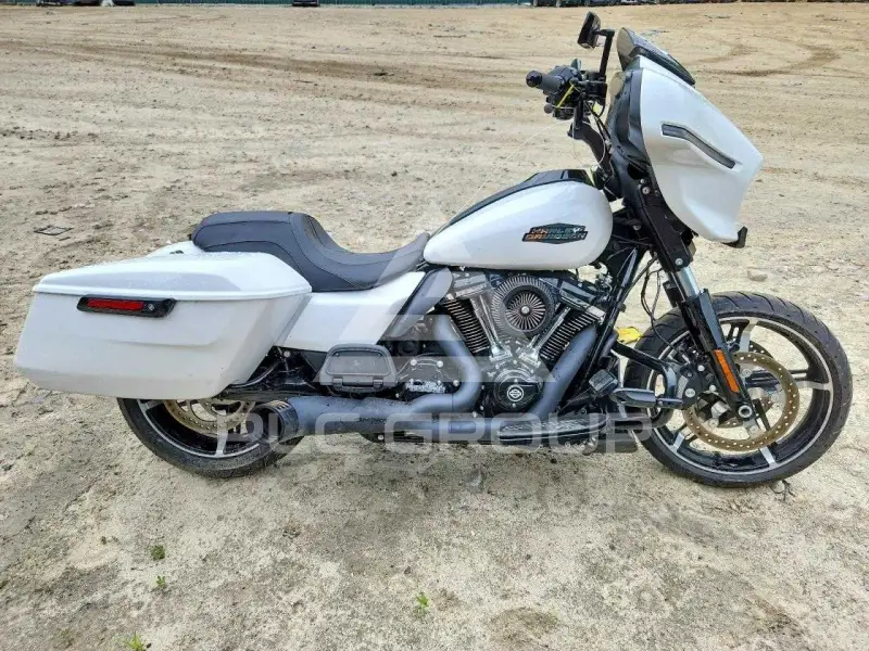 2024 Harley-Davidson FL photo