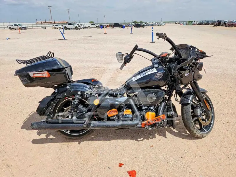 2024 Harley-Davidson FL photo
