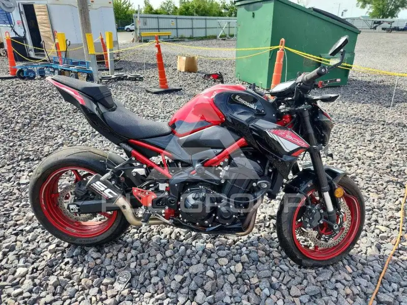 2024 Kawasaki ZR1000 фото