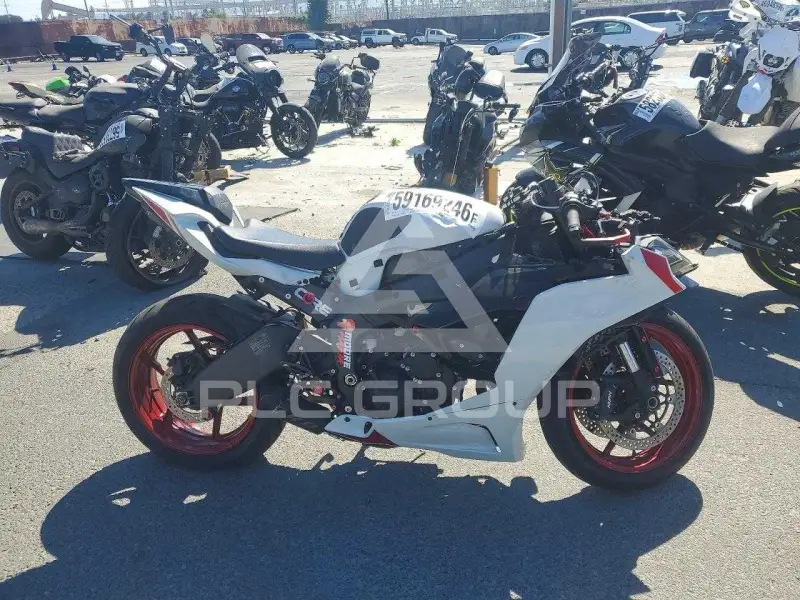 2024 Kawasaki Ninja600 photo