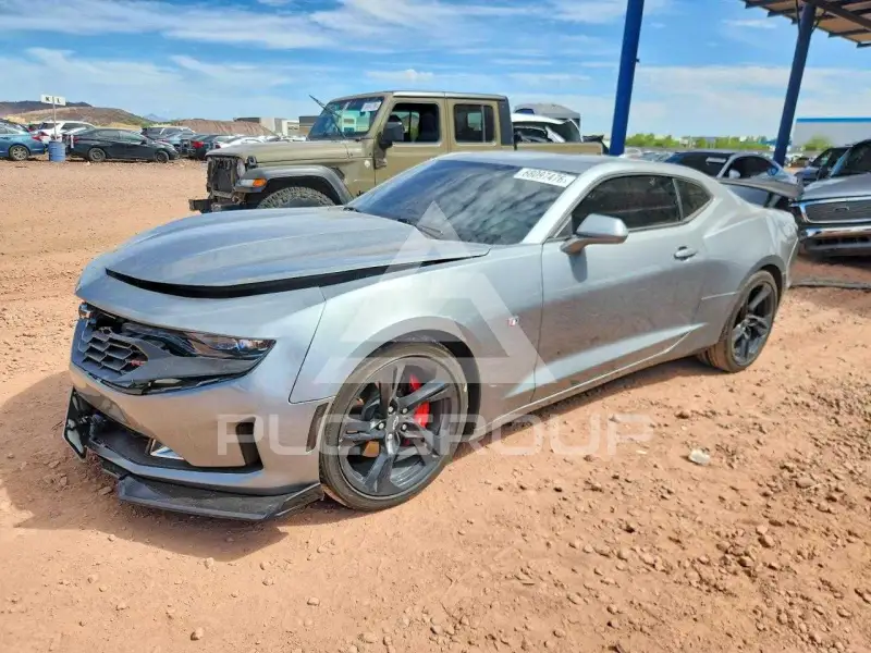 2024 Chevrolet Camaro photo
