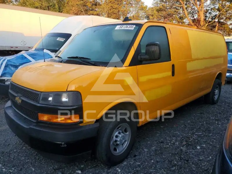 2024 Chevrolet Express photo