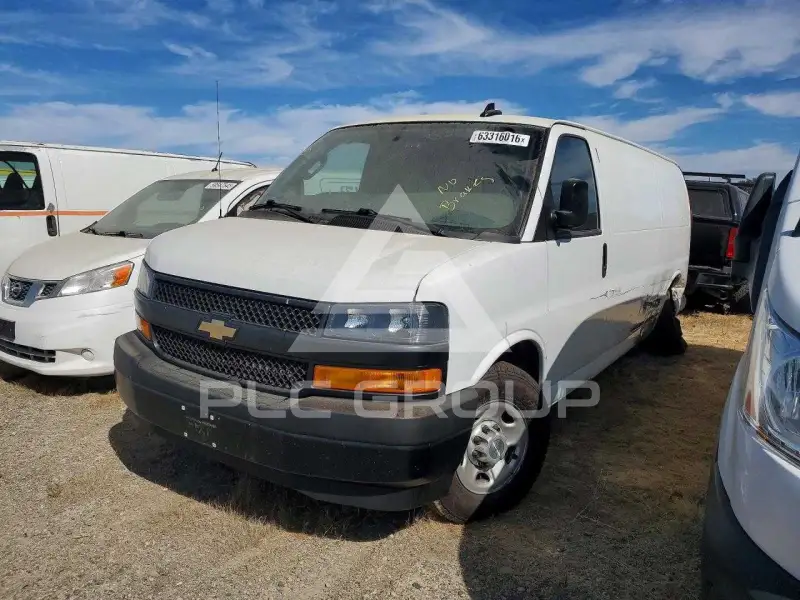 2024 Chevrolet Express photo