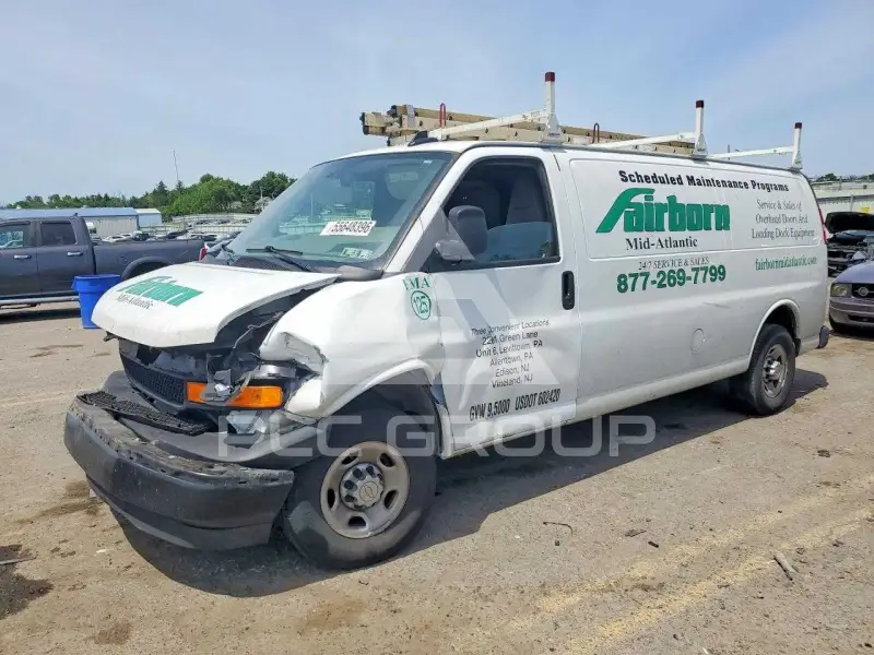 2024 Chevrolet Express фото