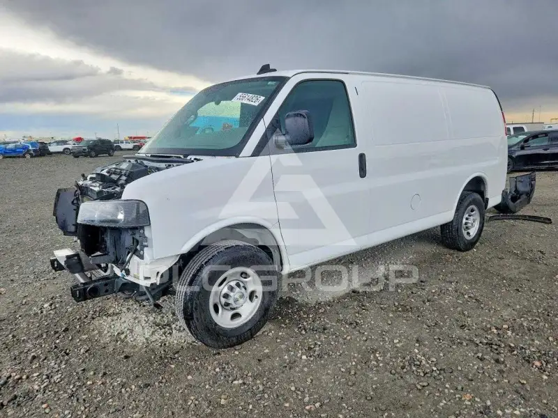 2024 Chevrolet Express фото