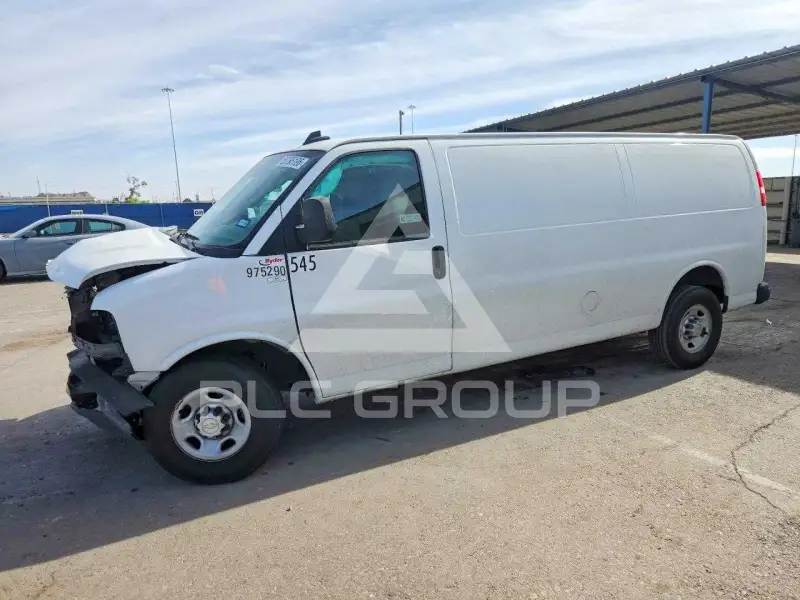2024 Chevrolet Express photo