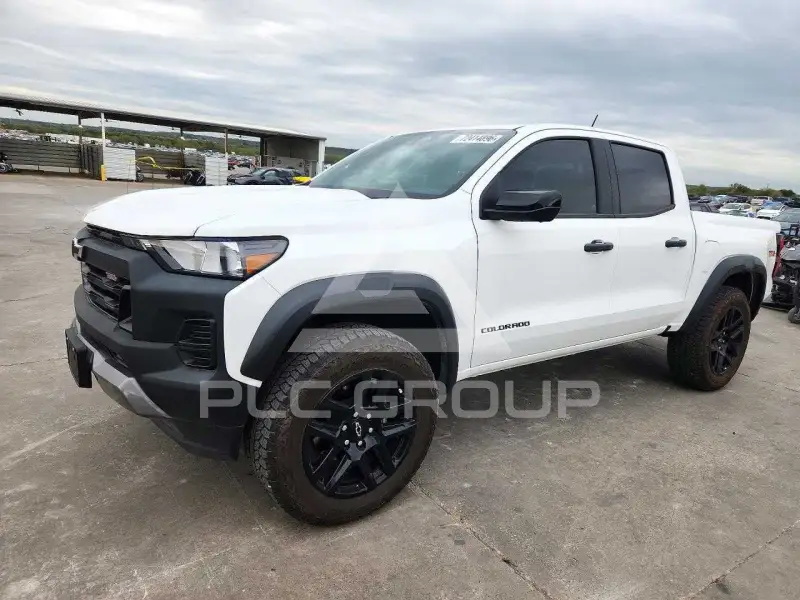 2024 Chevrolet COLORADO фото