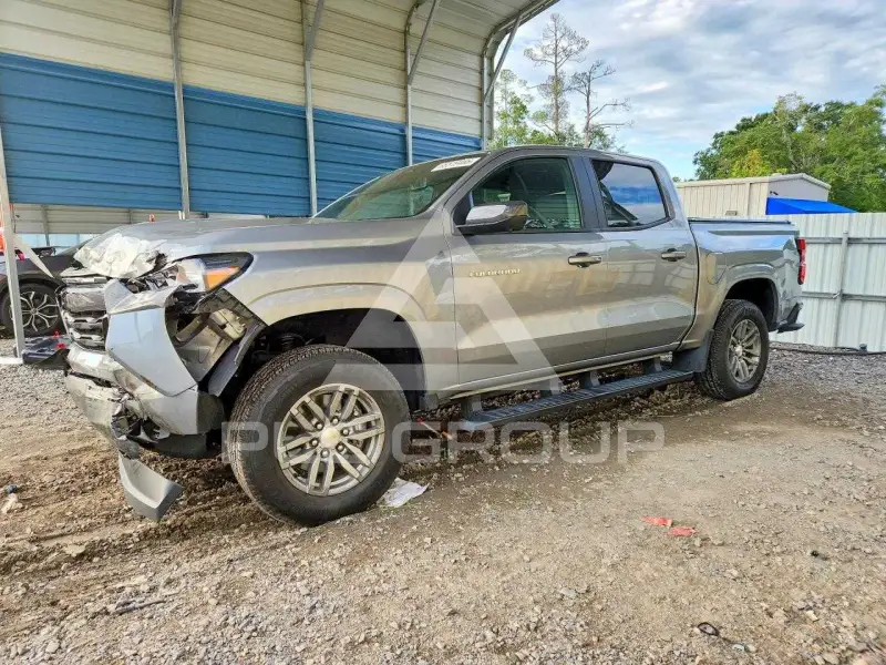 2024 Chevrolet Colorado photo